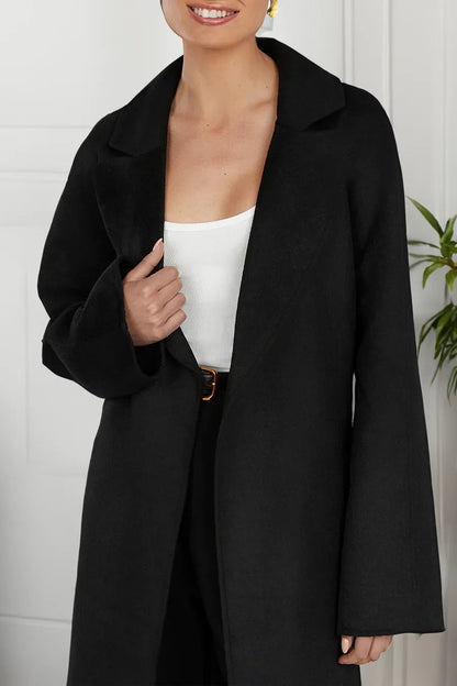 Effortlessly Elegant Garment with a Timeless Design