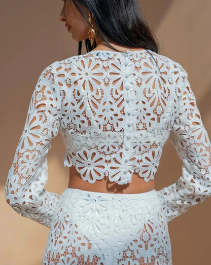 Gracefully Styled Garment for Any Occasion