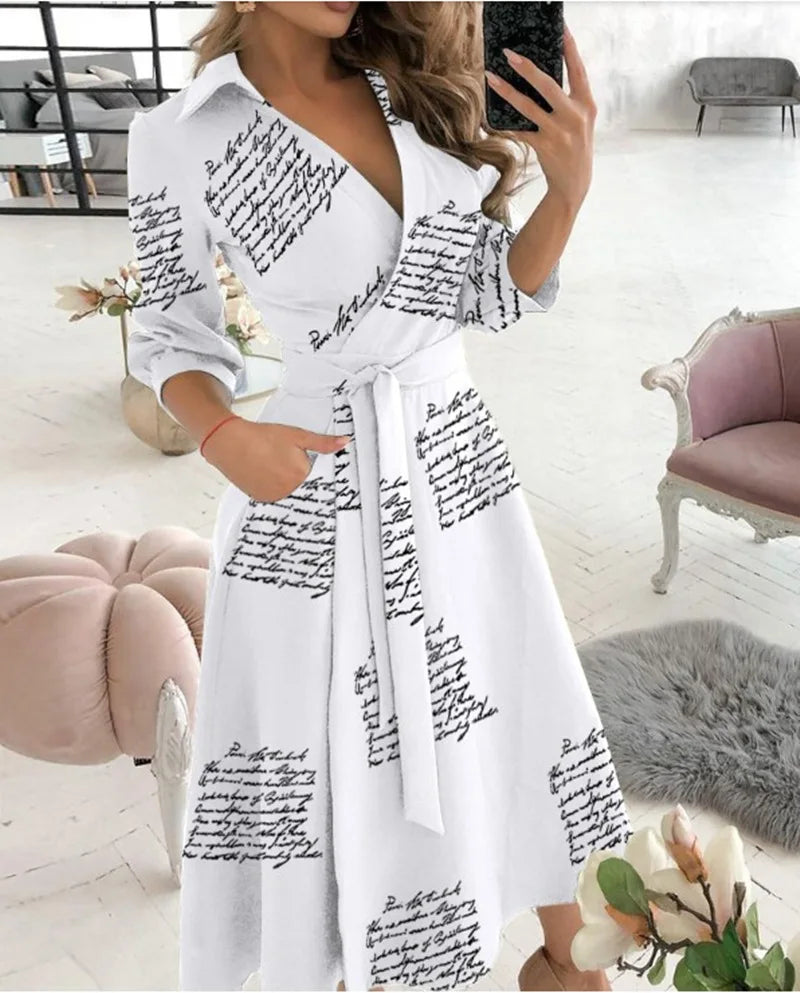 Classic Vintage Dress with a Flattering Fit