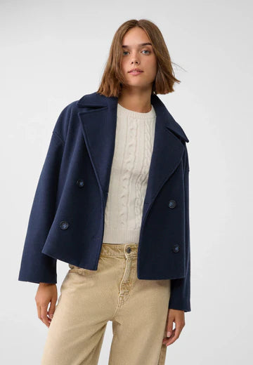 Blue (only 4 left in stock)