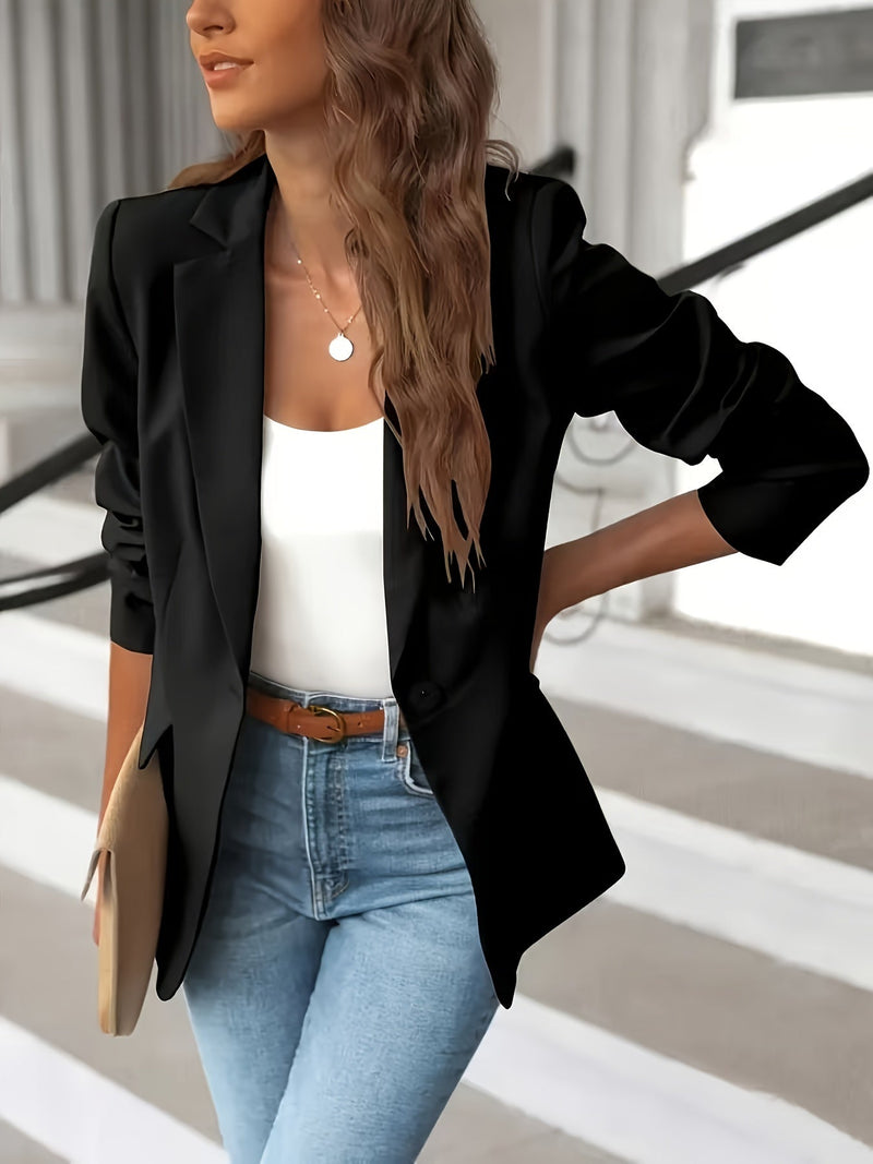 Effortlessly Elegant Garment with a Timeless Design