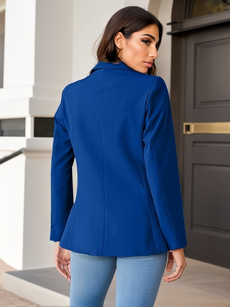 Effortlessly Elegant Garment with a Timeless Design