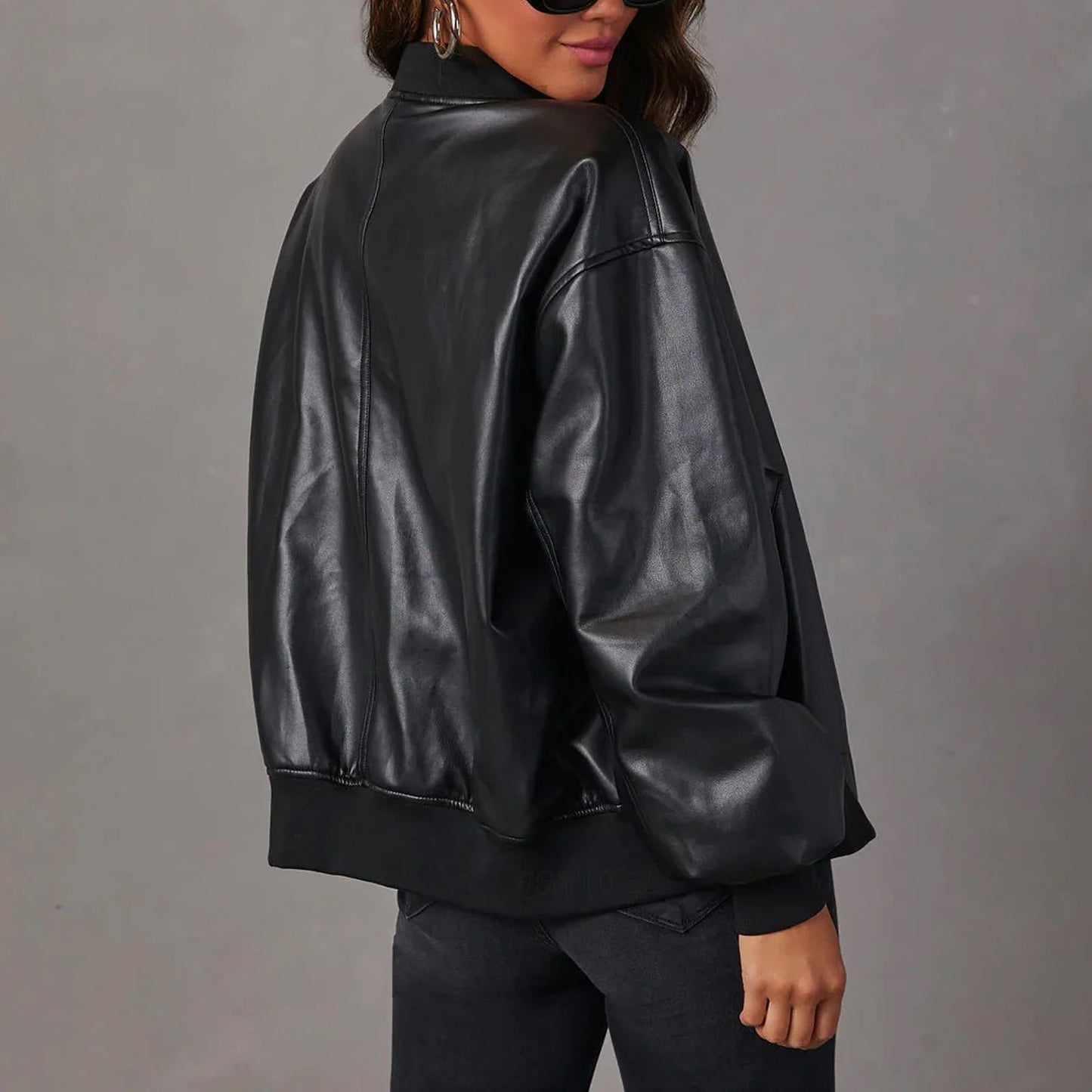 Elegantly Styled Jacket for Everyday Wear