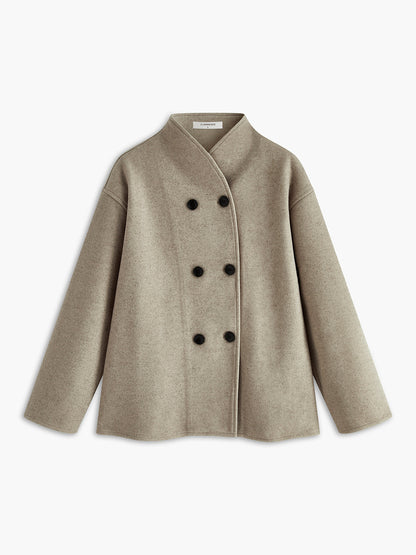 Gracefully Styled Jacket for Any Occasion