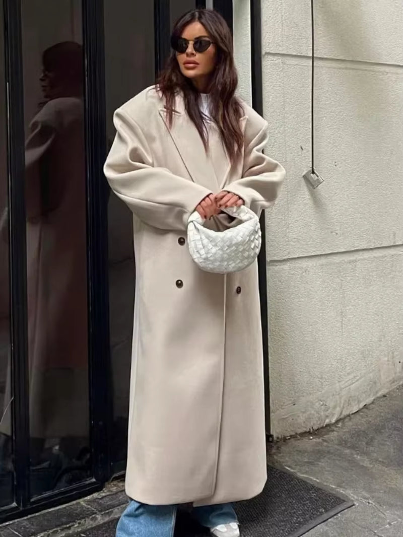 Polished Garment with an Effortless Classic Look