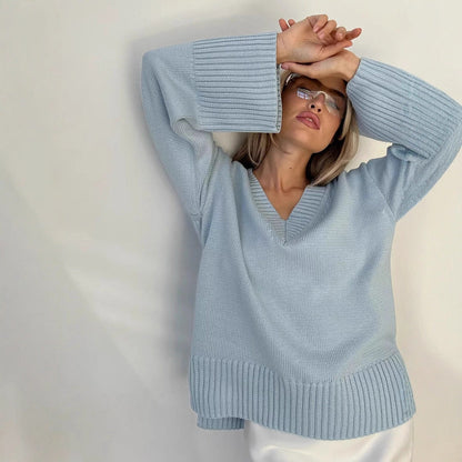 Classic Vintage Sweater with a Flattering Fit