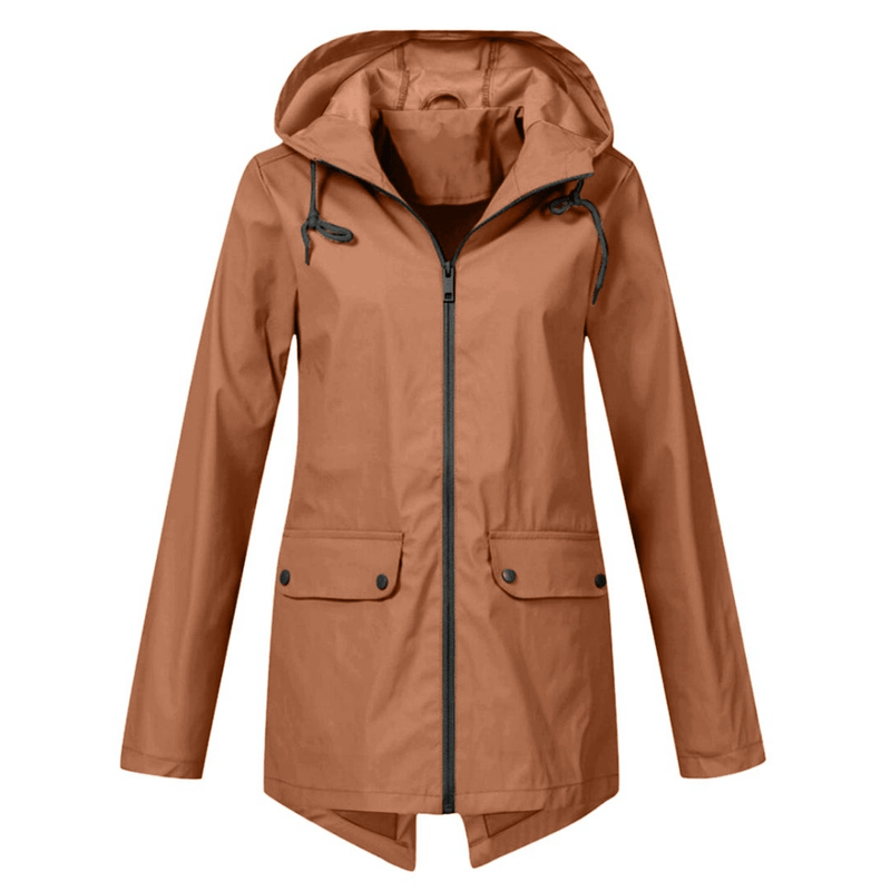 Beautifully Finished Coat in a Timeless Design
