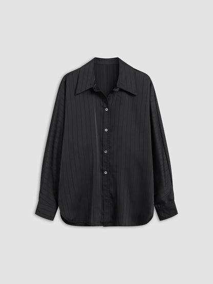 Well Tailored Blouse with a Graceful Silhouette