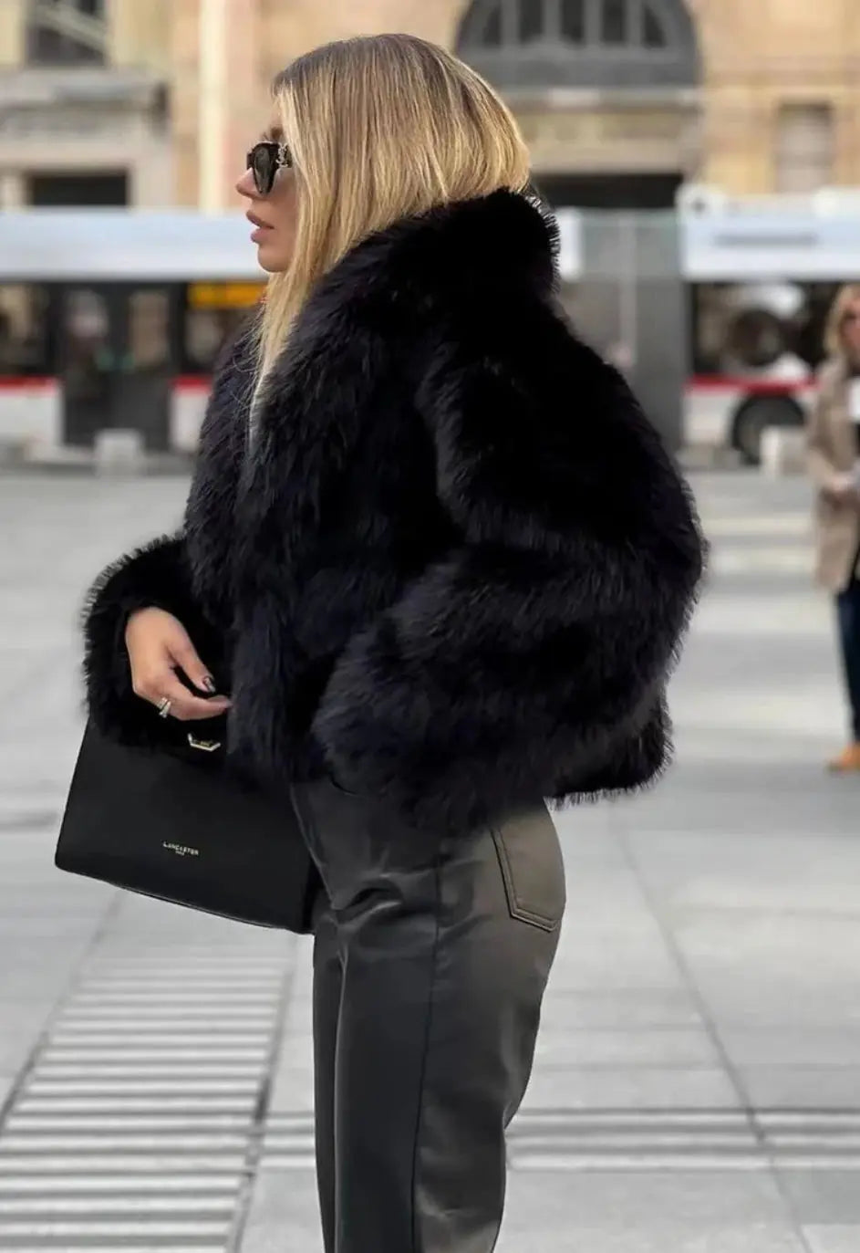 Elegantly Styled Jacket for Everyday Wear