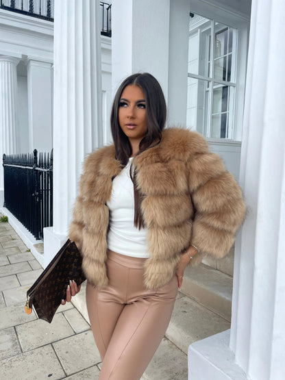 Elegantly Styled Jacket for Everyday Wear