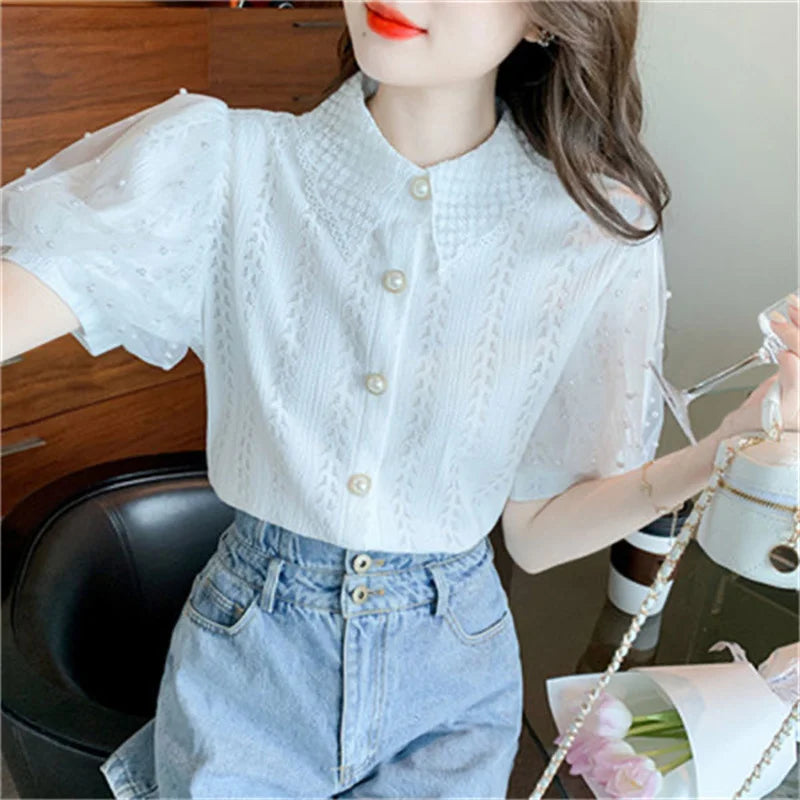 Elegantly Styled Blouse for Everyday Wear