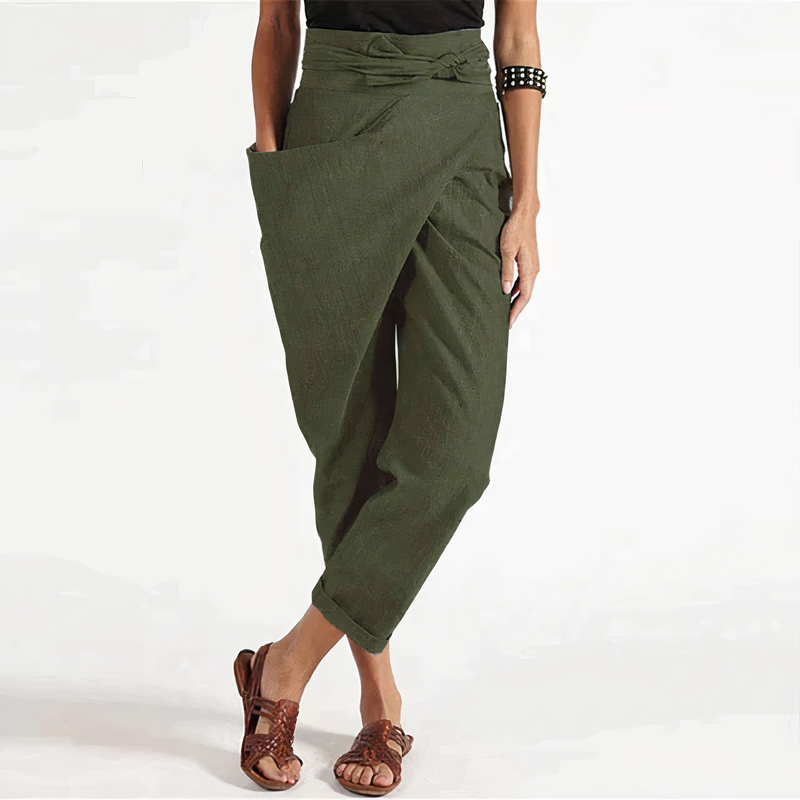 Beautifully Finished Trousers in a Timeless Design