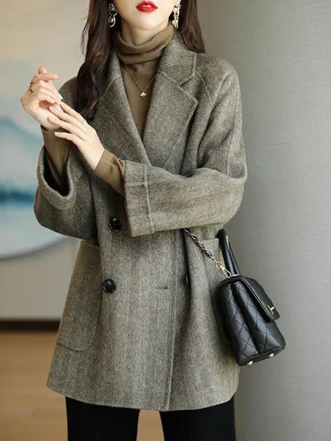 Beautifully Finished Coat in a Timeless Design