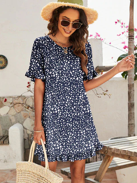 Gracefully Styled Dress for Any Occasion