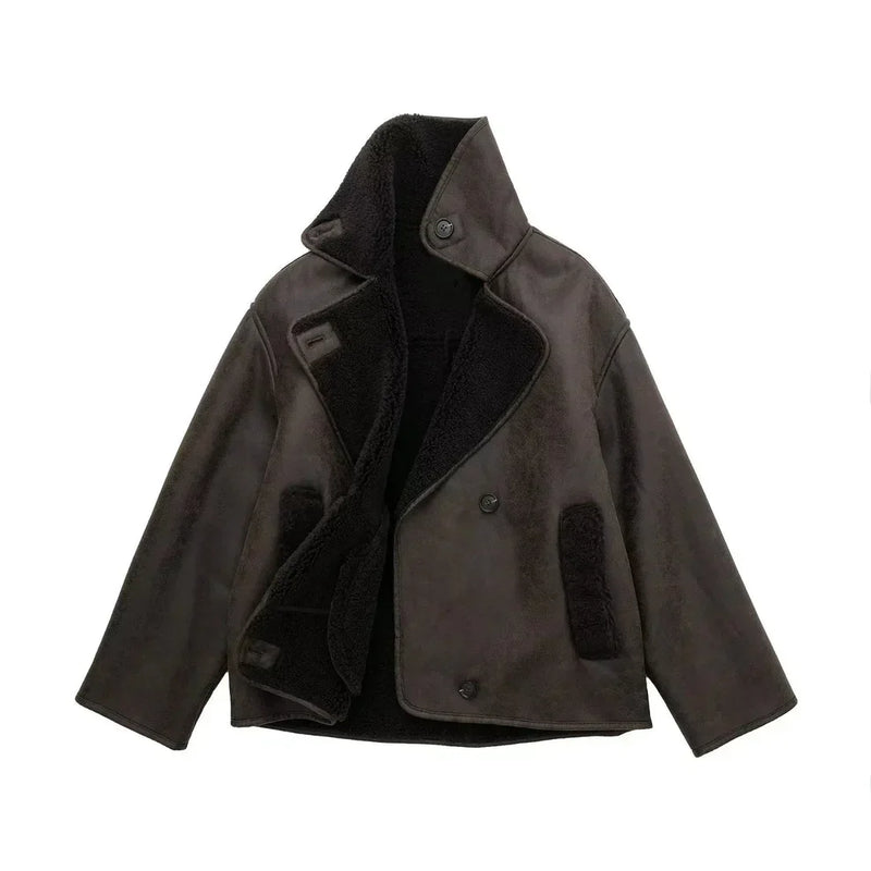 Effortlessly Elegant Jacket with a Timeless Design