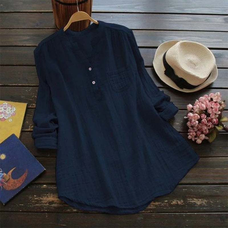 Effortlessly Elegant Blouse with a Timeless Design