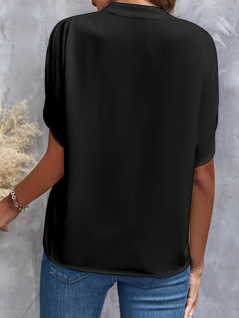 Sophisticated Blouse with a Clean Classic Look