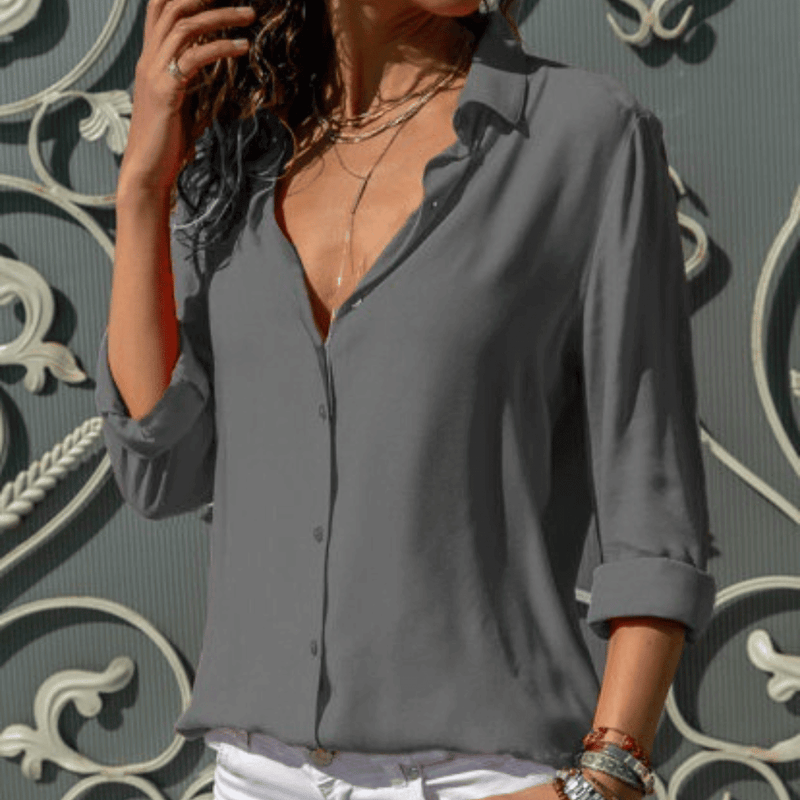 Beautifully Crafted Blouse in a Classic Style