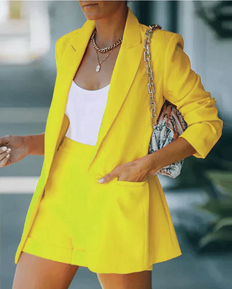 Gracefully Styled Garment for Any Occasion