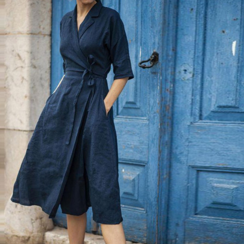 Well Tailored Dress with a Graceful Silhouette