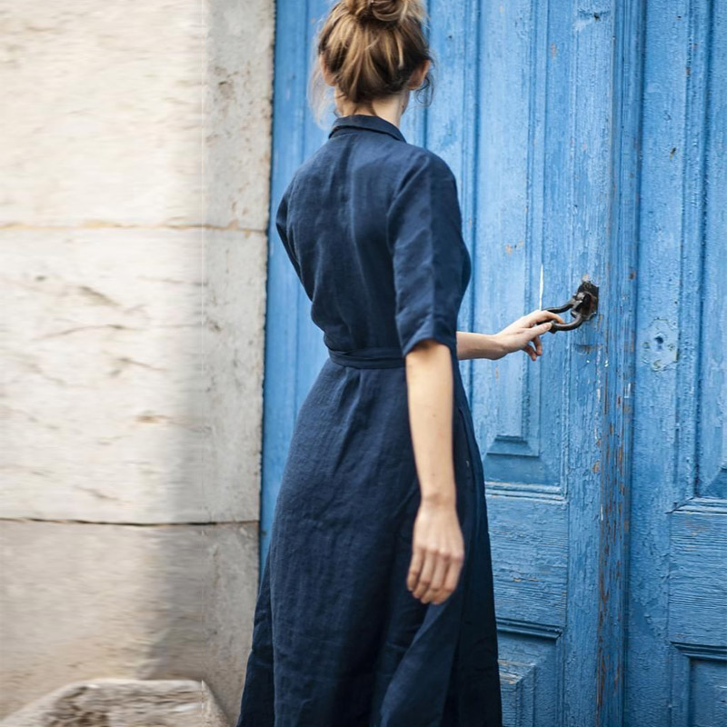 Well Tailored Dress with a Graceful Silhouette