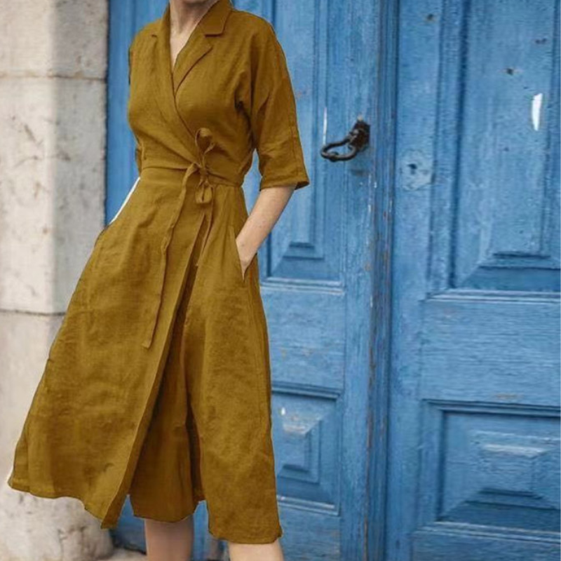 Well Tailored Dress with a Graceful Silhouette