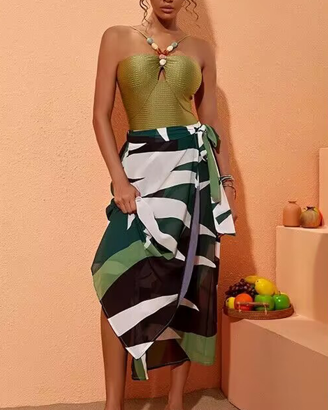 Beautifully Finished Garment in a Timeless Design