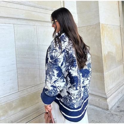 Elegantly Styled Jacket for Everyday Wear
