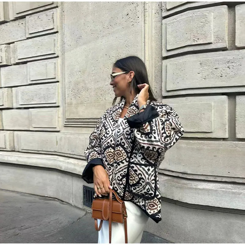 Elegantly Styled Jacket for Everyday Wear