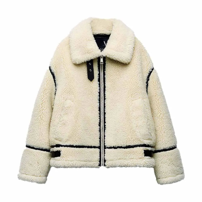 Gracefully Styled Coat for Any Occasion