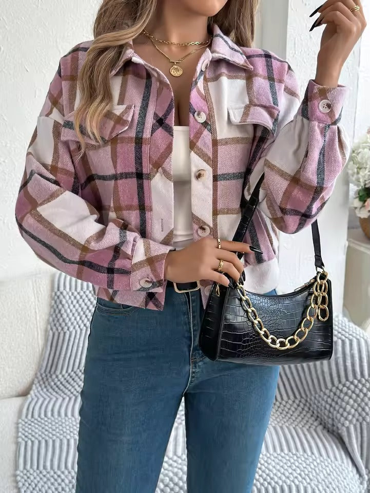 Effortlessly Elegant Jacket with a Timeless Design