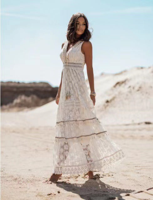 Beautifully Finished Dress in a Timeless Design
