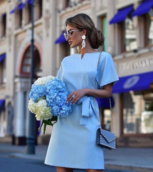 Well Tailored Dress with a Graceful Silhouette