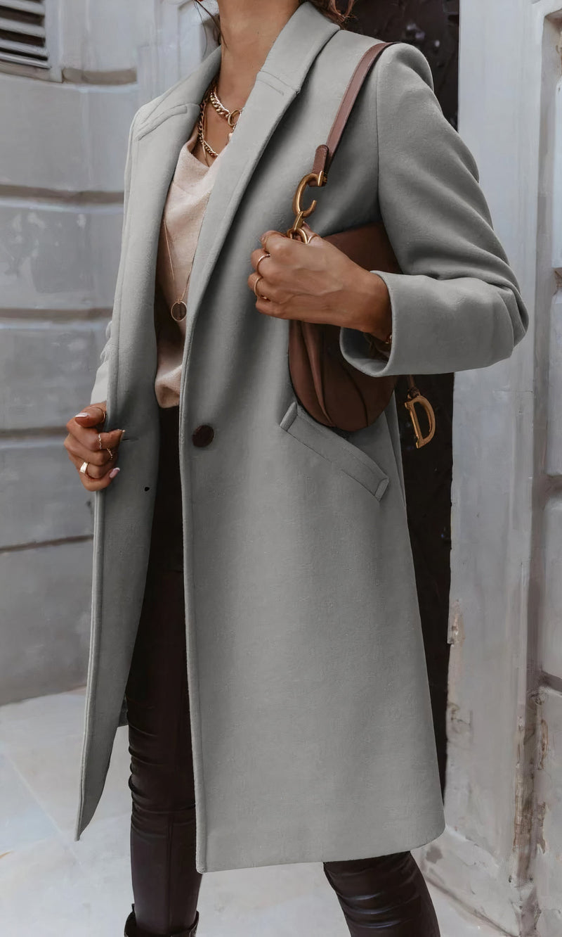 Beautifully Crafted Coat in a Classic Style