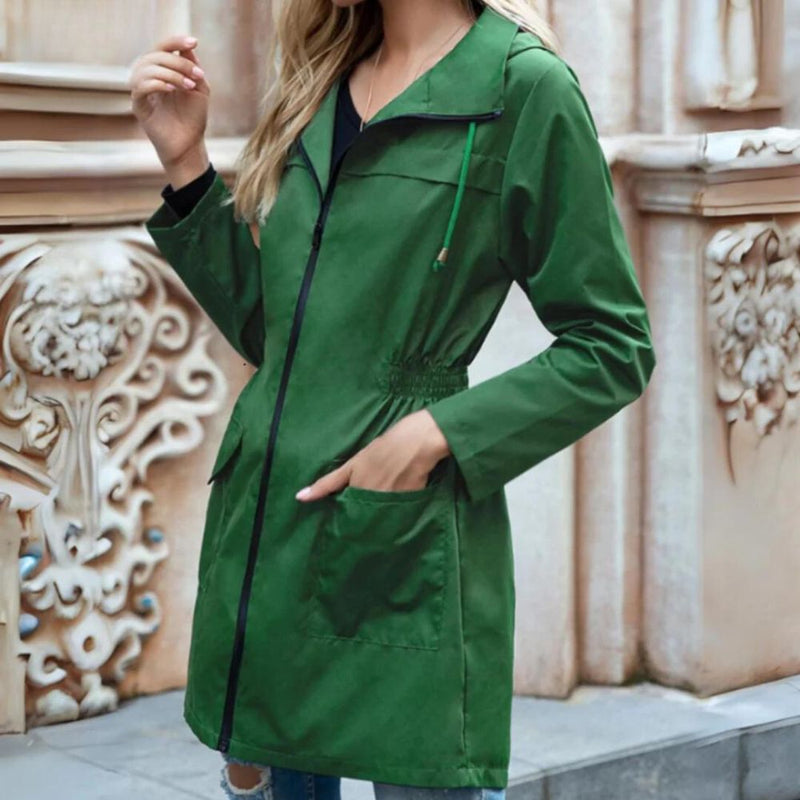 Beautifully Finished Coat in a Timeless Design