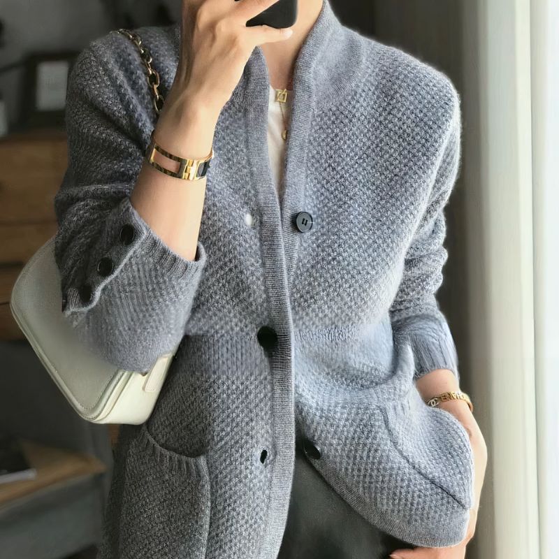 Classic Vintage & Enduringly Stylish Cardigan