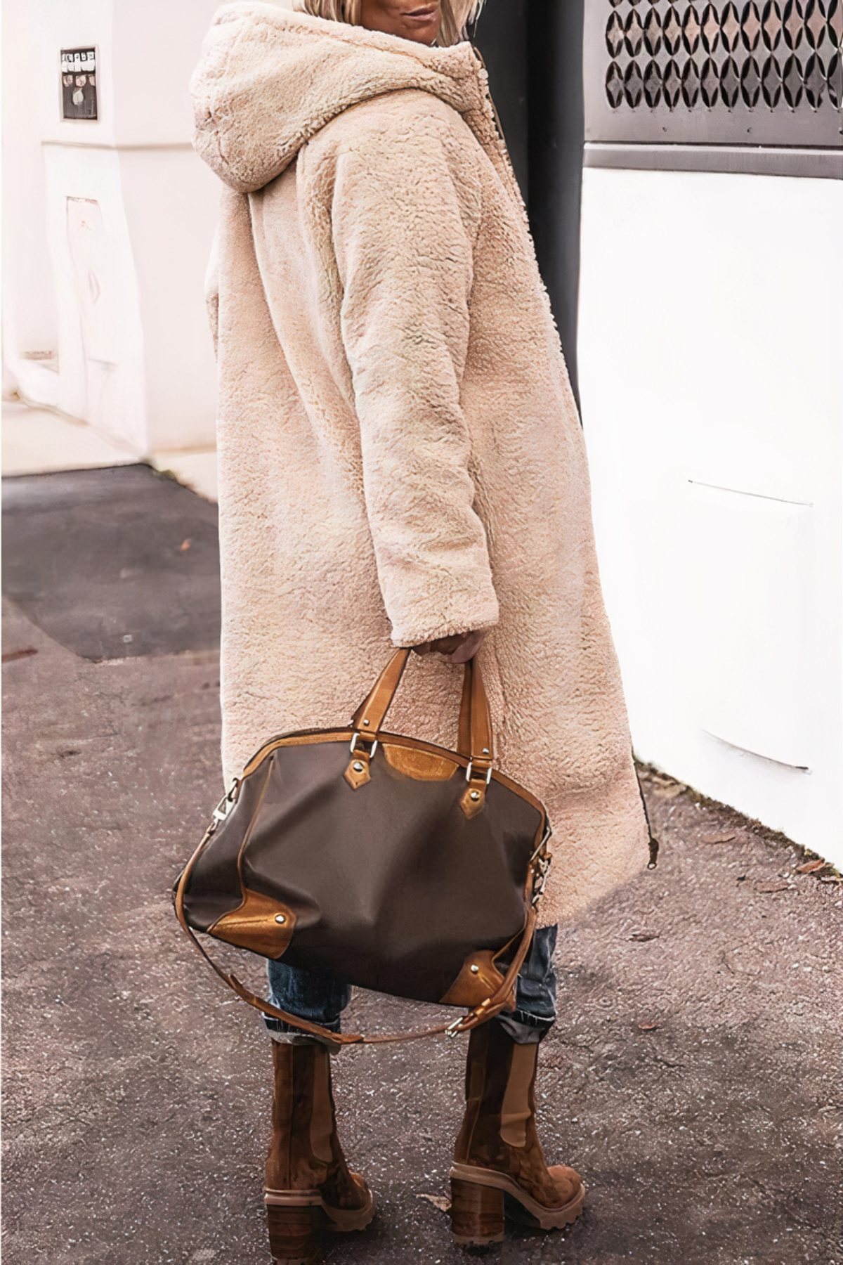 Classic Vintage & Enduringly Stylish Coat