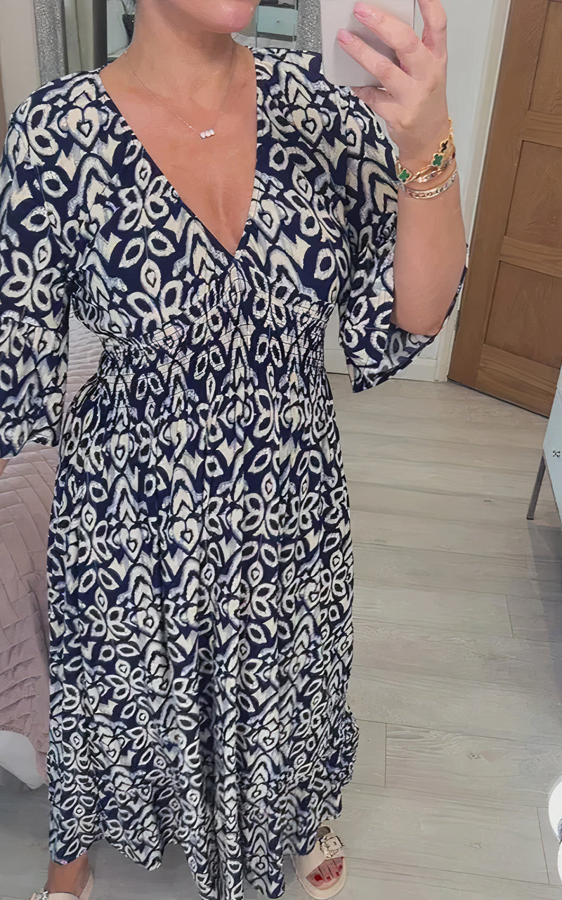 Gracefully Styled Dress for Any Occasion