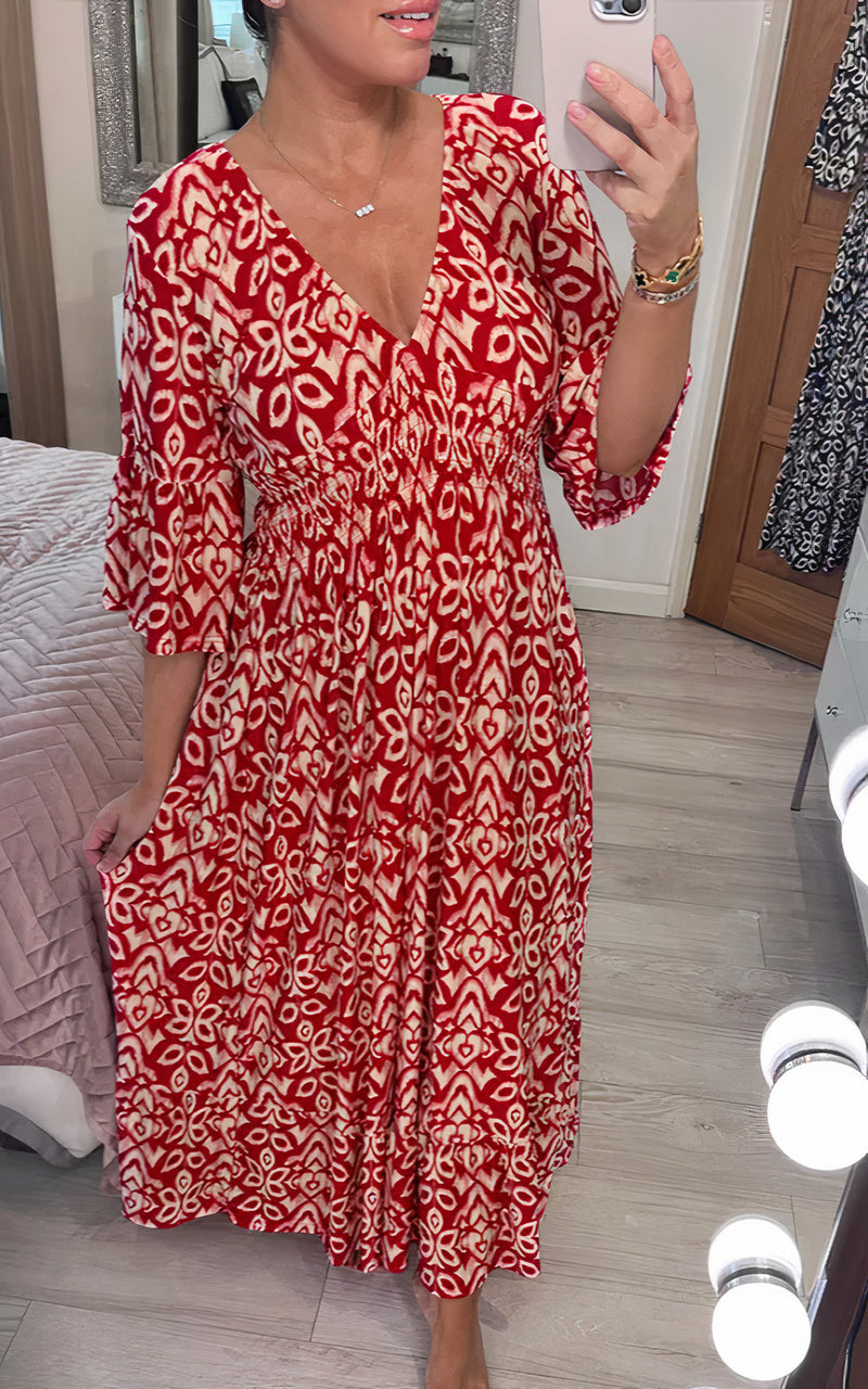 Gracefully Styled Dress for Any Occasion