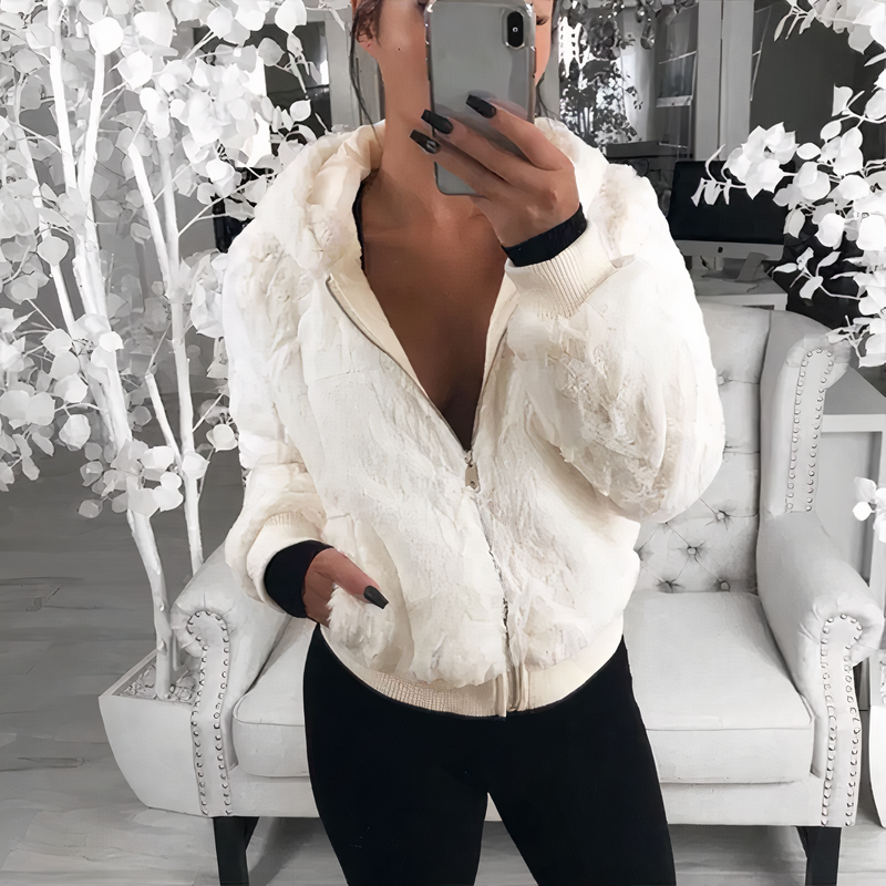 Elegantly Styled Jacket for Everyday Wear