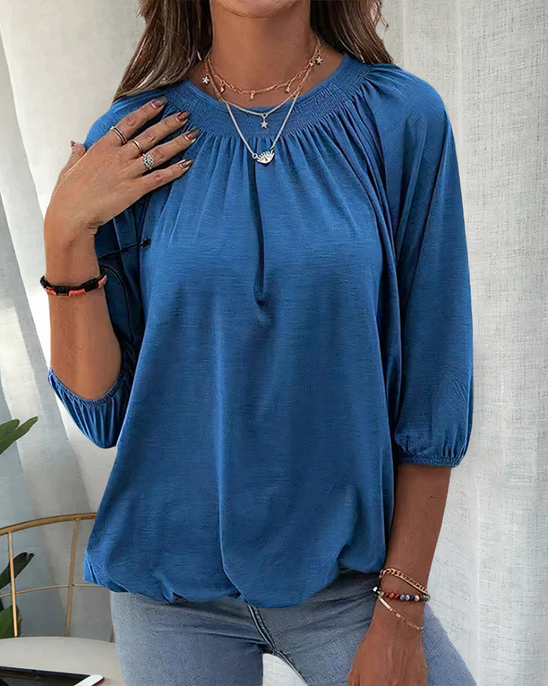 Classic Vintage Blouse with a Flattering Fit