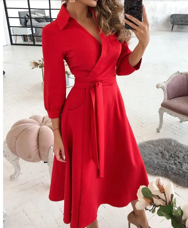 Classic Vintage Dress with a Flattering Fit