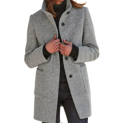 Beautifully Finished Coat in a Timeless Design