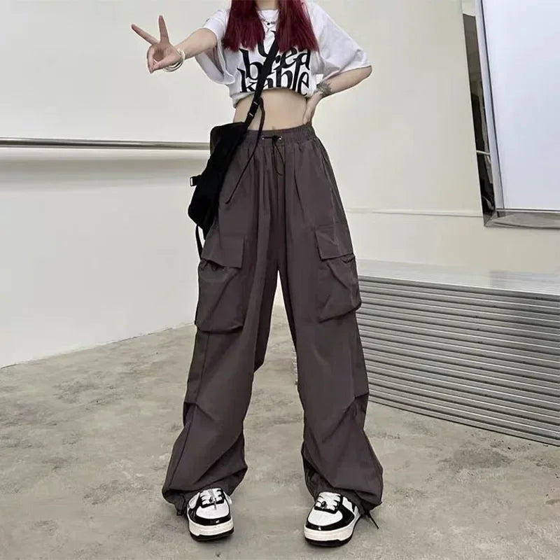 Classic Vintage Trousers with a Flattering Fit