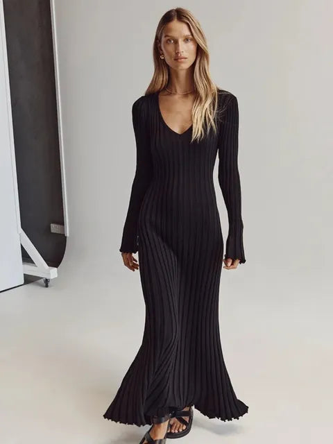 Sophisticated Dress with a Clean Classic Look