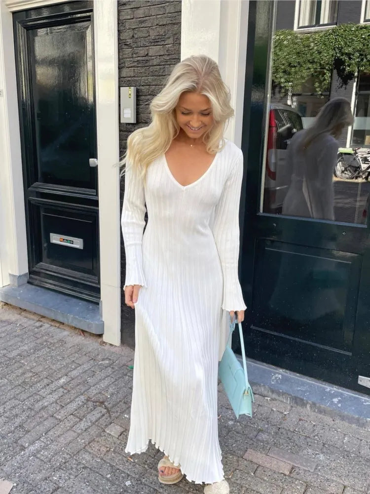 Sophisticated Dress with a Clean Classic Look