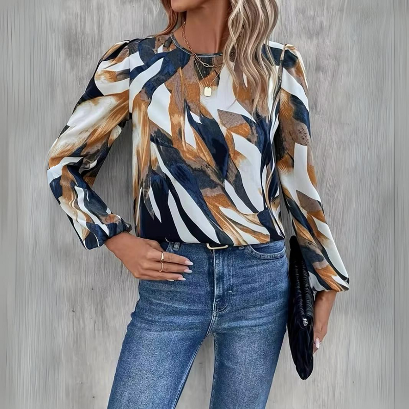 Beautifully Crafted Blouse in a Classic Style