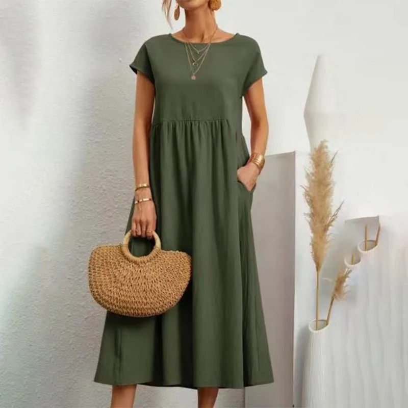 Beautifully Crafted Dress in a Classic Style