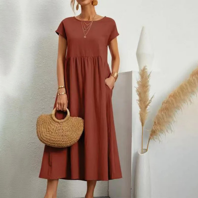 Beautifully Crafted Dress in a Classic Style