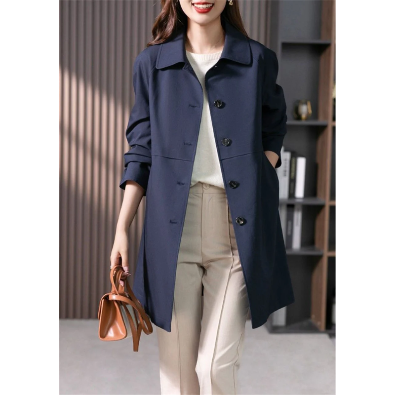 Sophisticated Coat with a Clean Classic Look